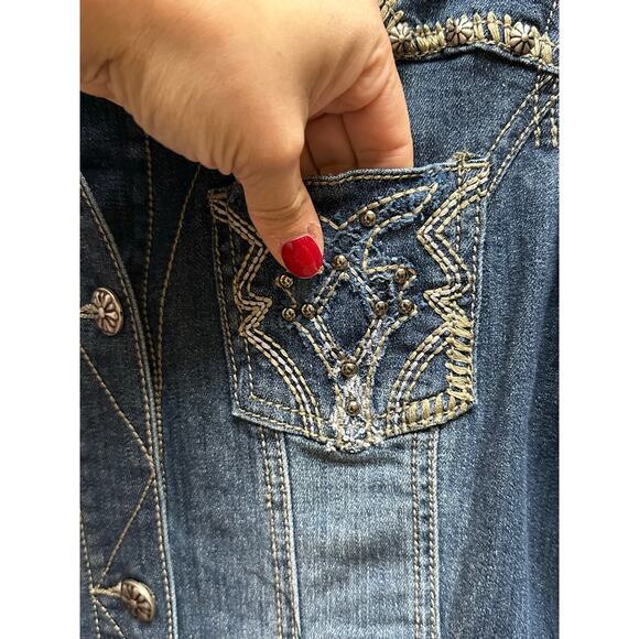 Reba Fall in Memphis Embellished Denim Jean Jacket Small NWT - Picture 5 of 11